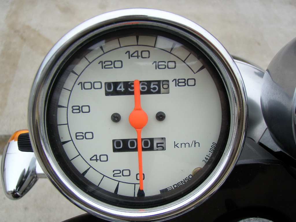 Купить мотоцикл Suzuki Bandit400V 1991 фото 18